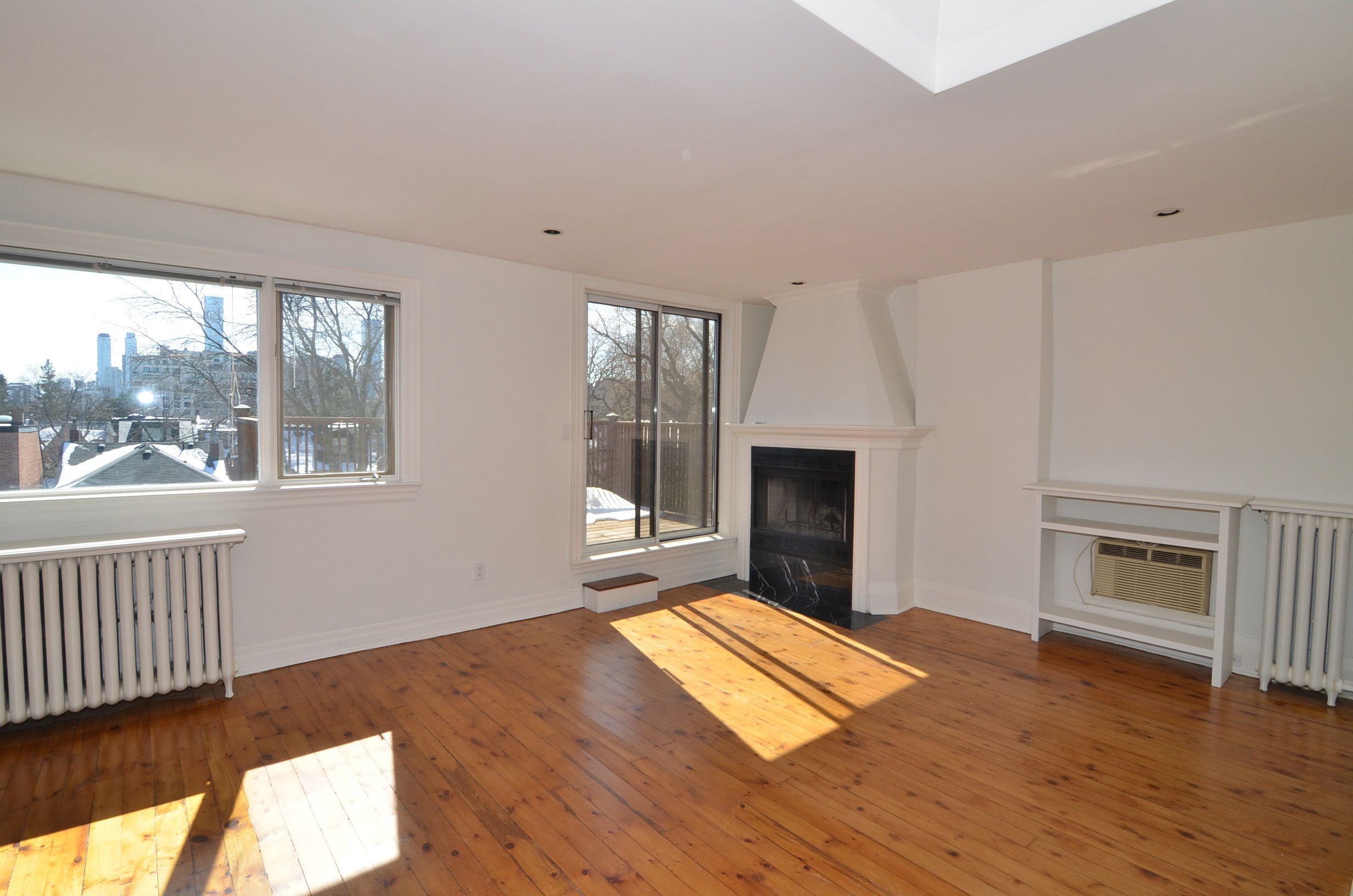 33 Woodlawn Avenue - Rosedale