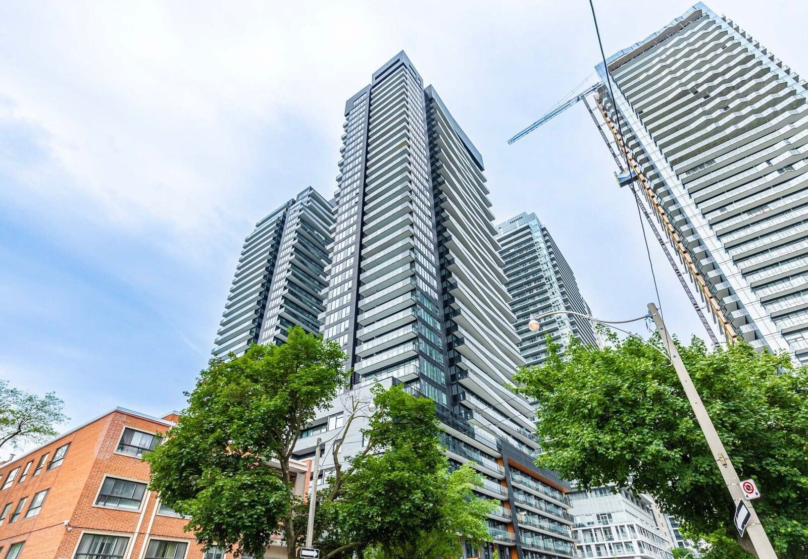 127 Broadway Avenue - Midtown