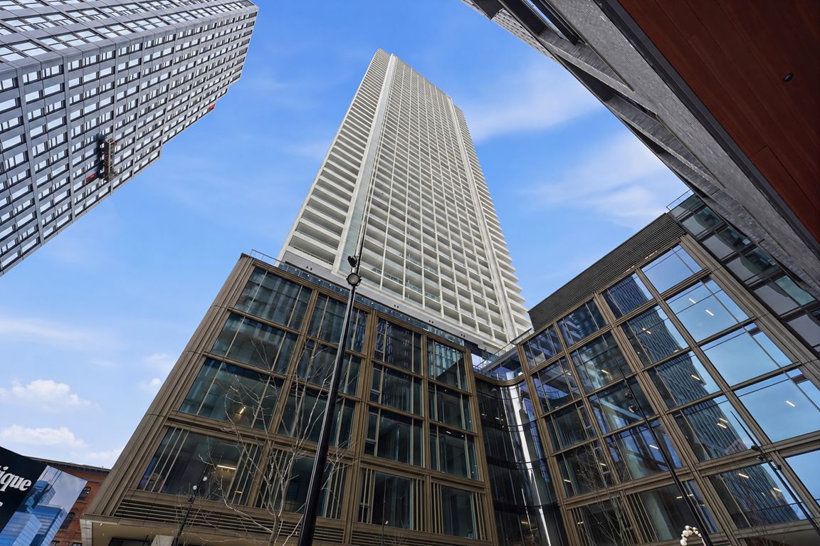 88 Queen Street - East Downtown