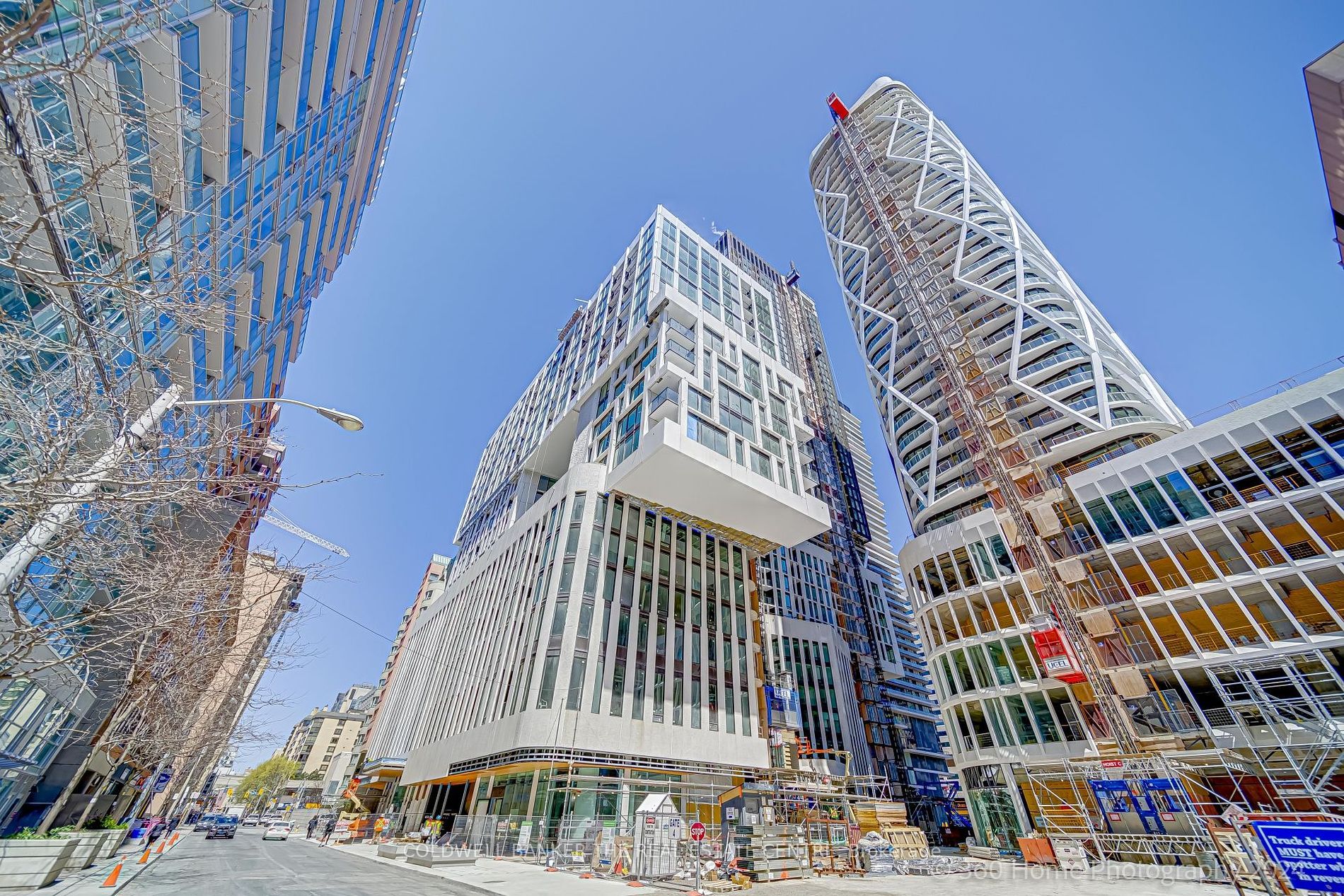 238 Simcoe Street - Downtown