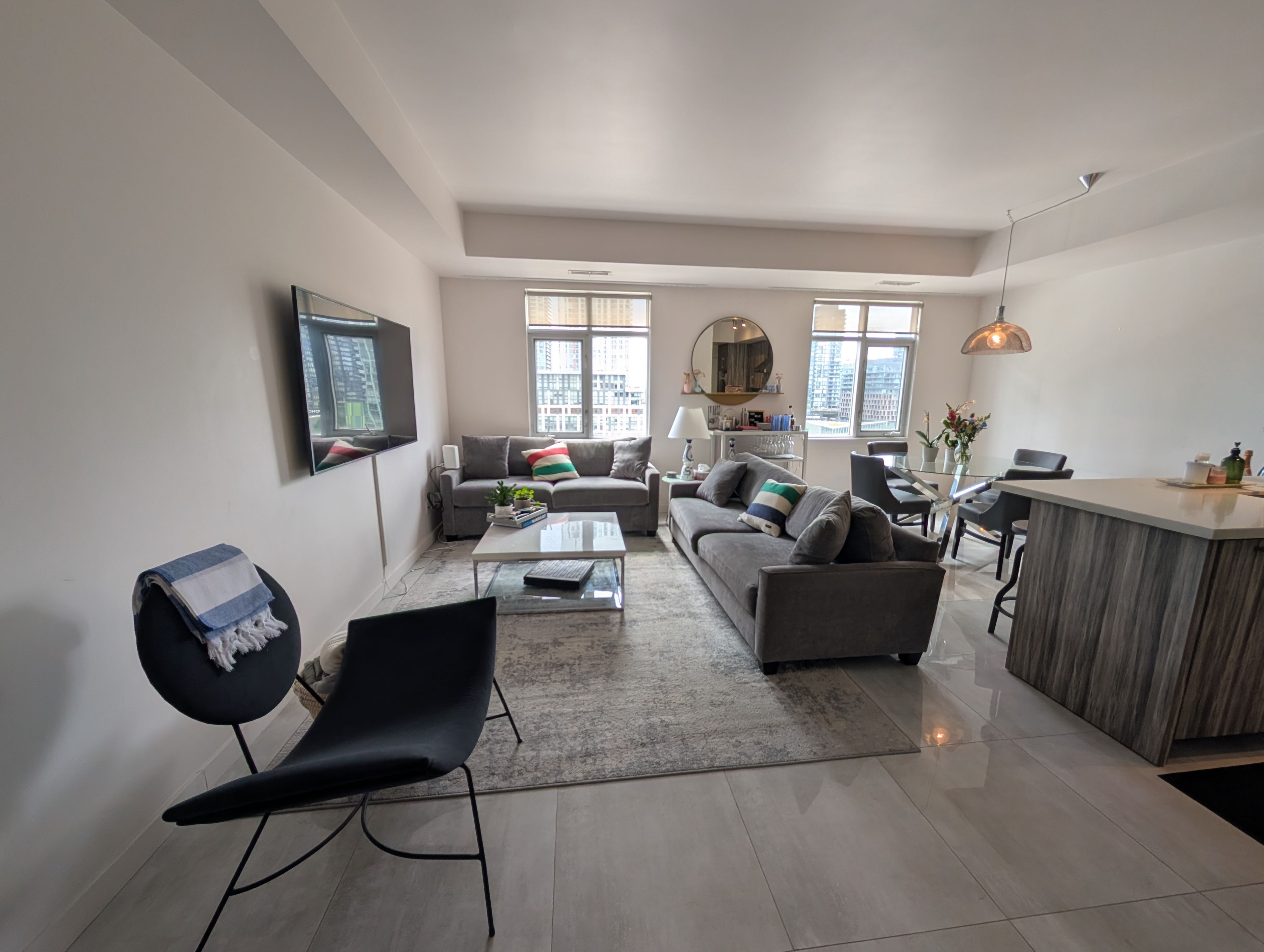 550 Front Street - Downtown