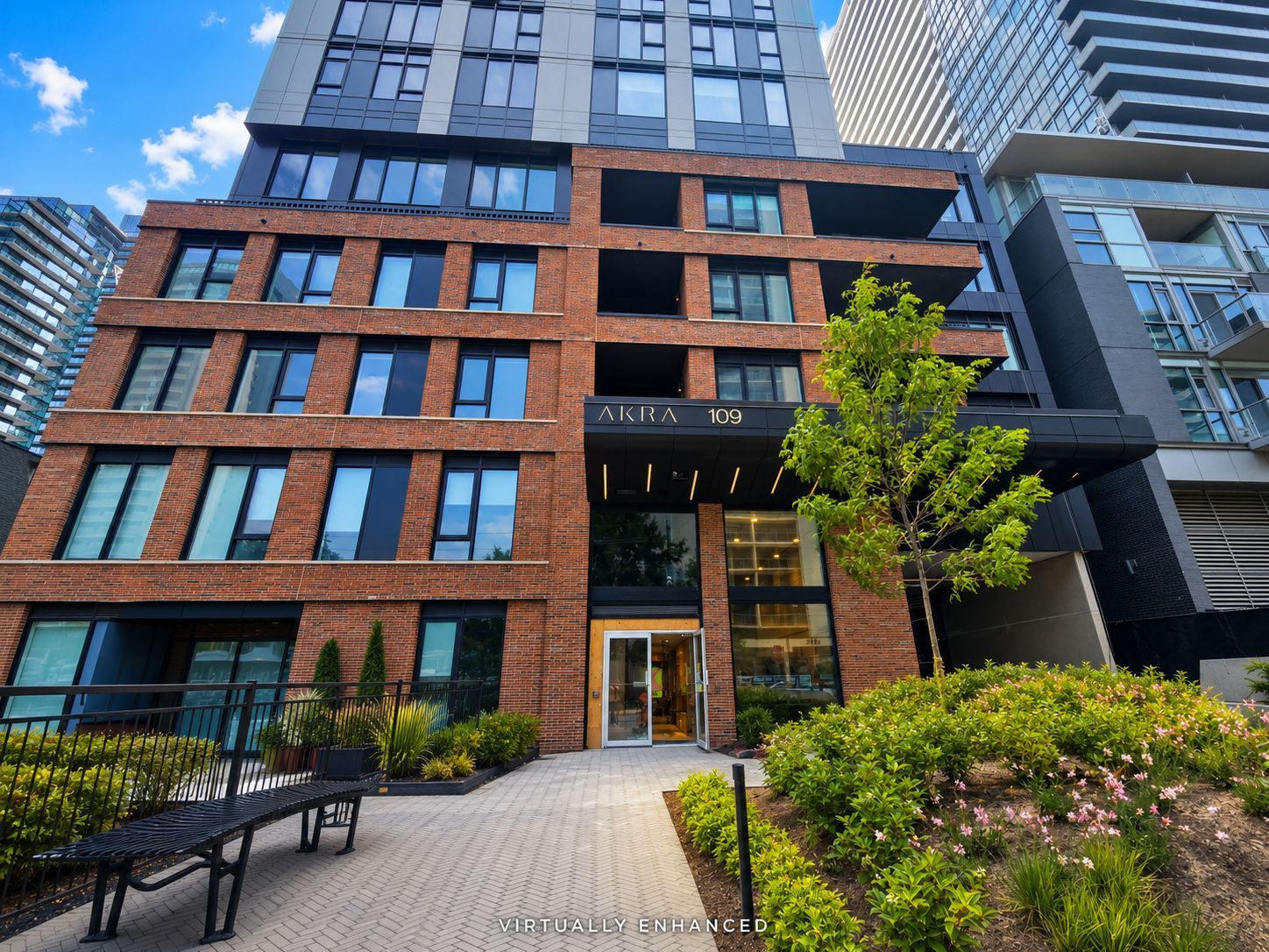 109 Erskine Avenue - Midtown
