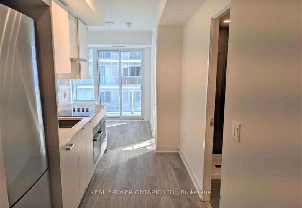 99 Broadway Avenue - Midtown