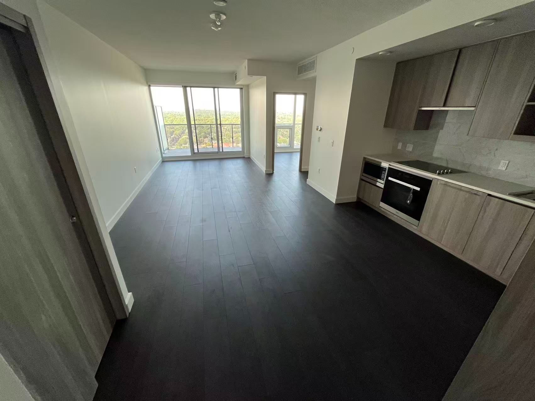85 Mcmahon Drive - North York