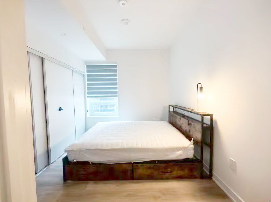 127 Broadway Avenue - Midtown