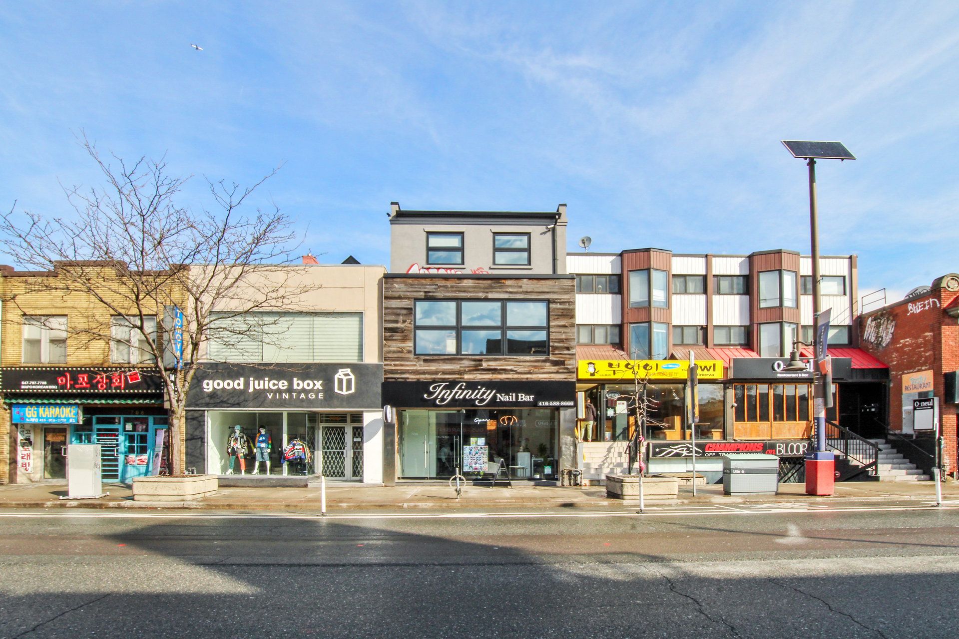 704 Bloor Street - Northwest Downtown