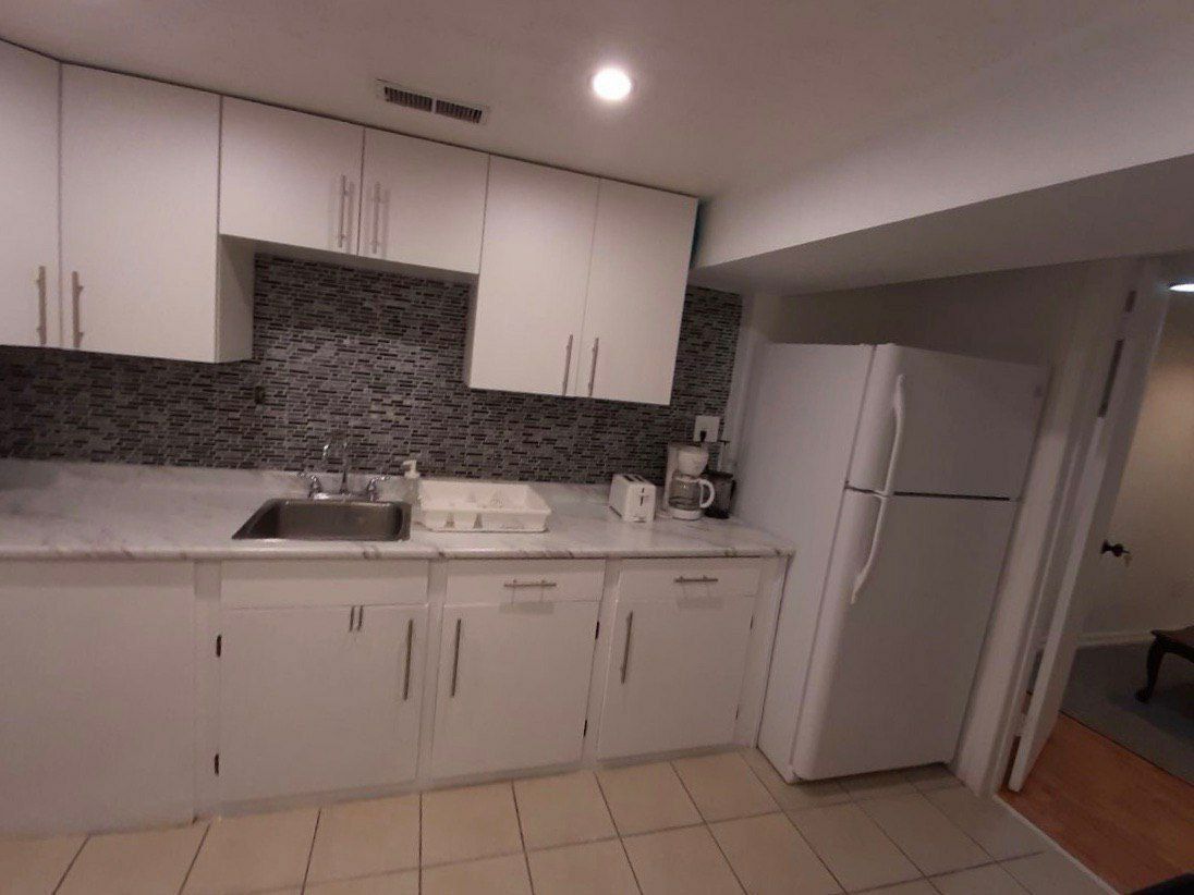 54 Green Bush Road - West North York