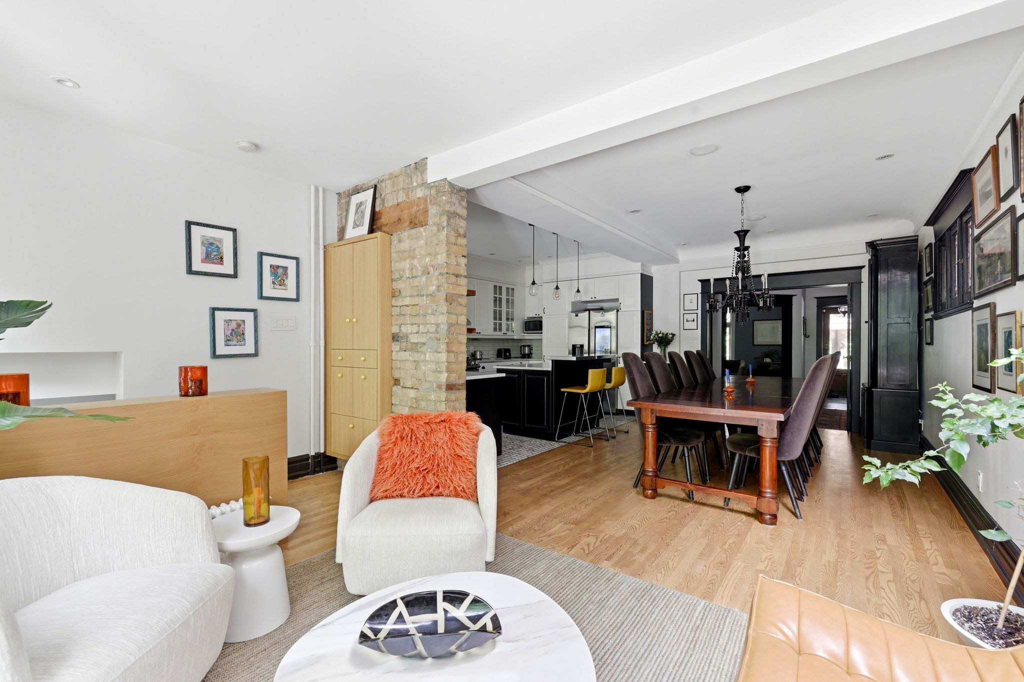 33 Albany Avenue - Northwest Downtown