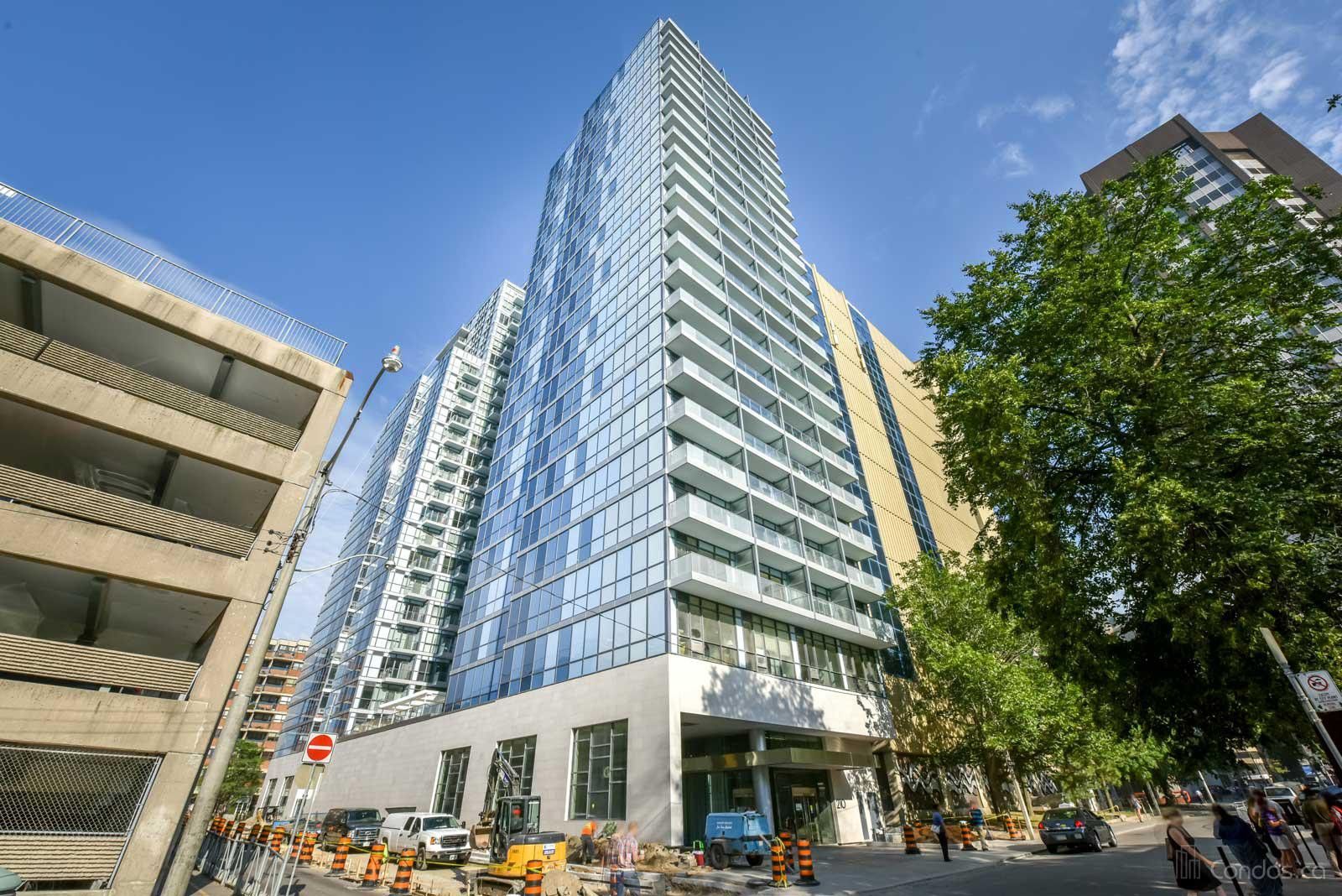 210 Simcoe Street - Downtown