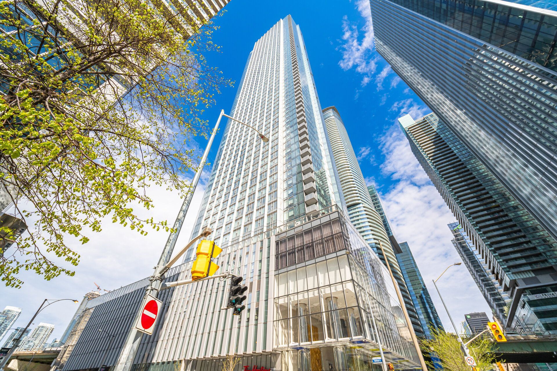 10 York Street - Downtown