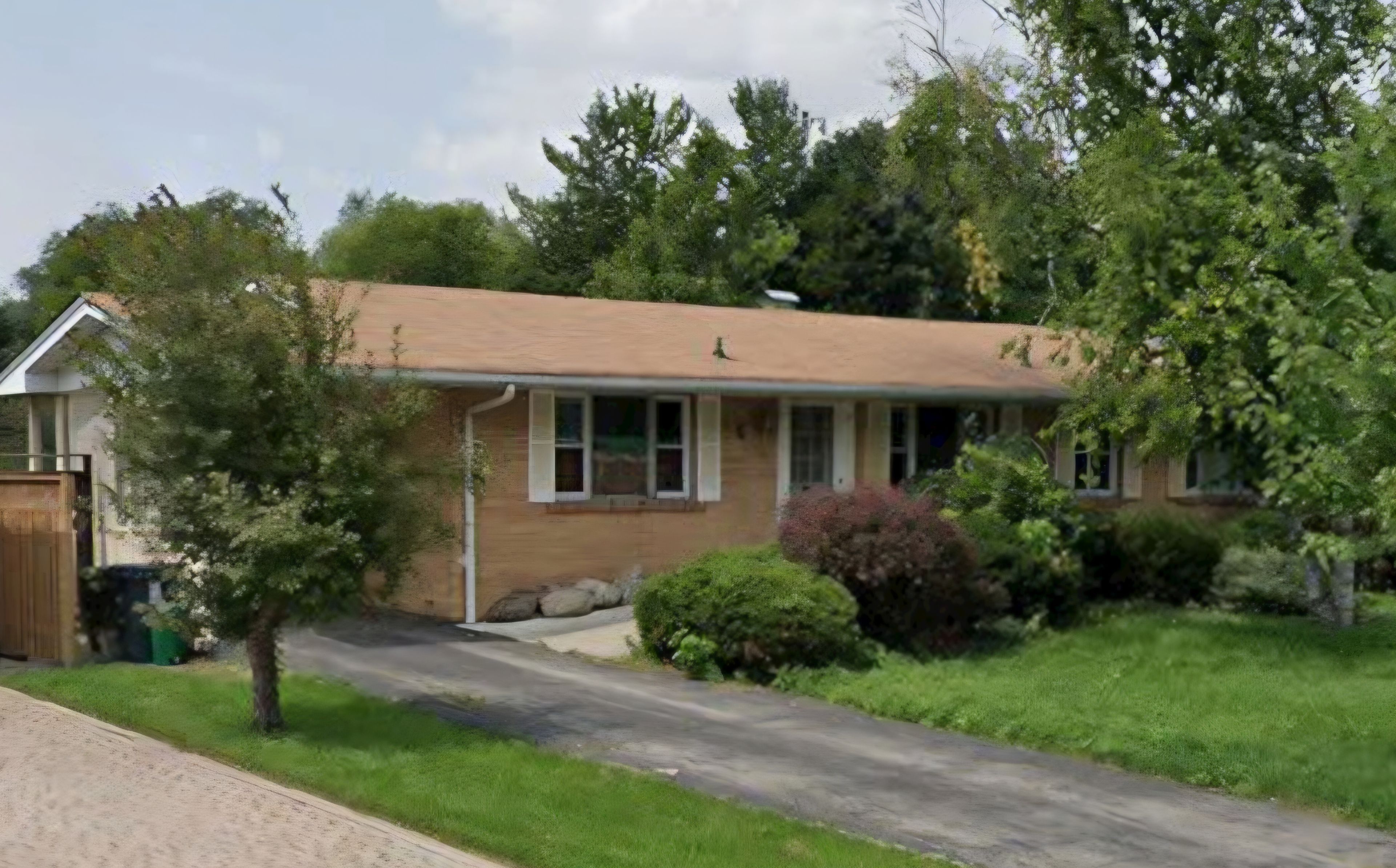 6 Brenham Crescent - North York