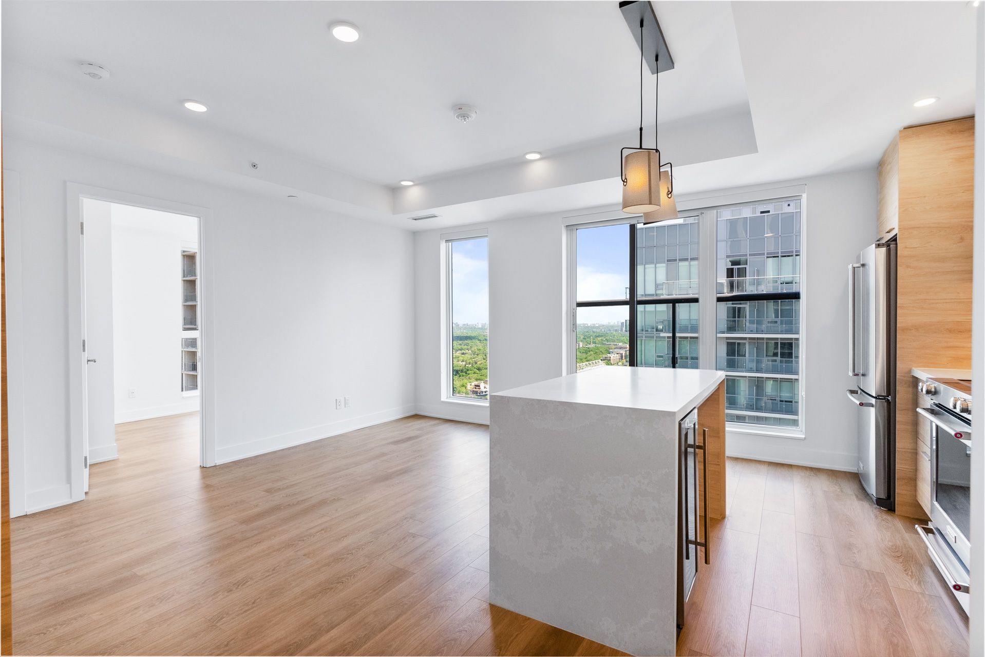 200 Redpath Avenue - Midtown