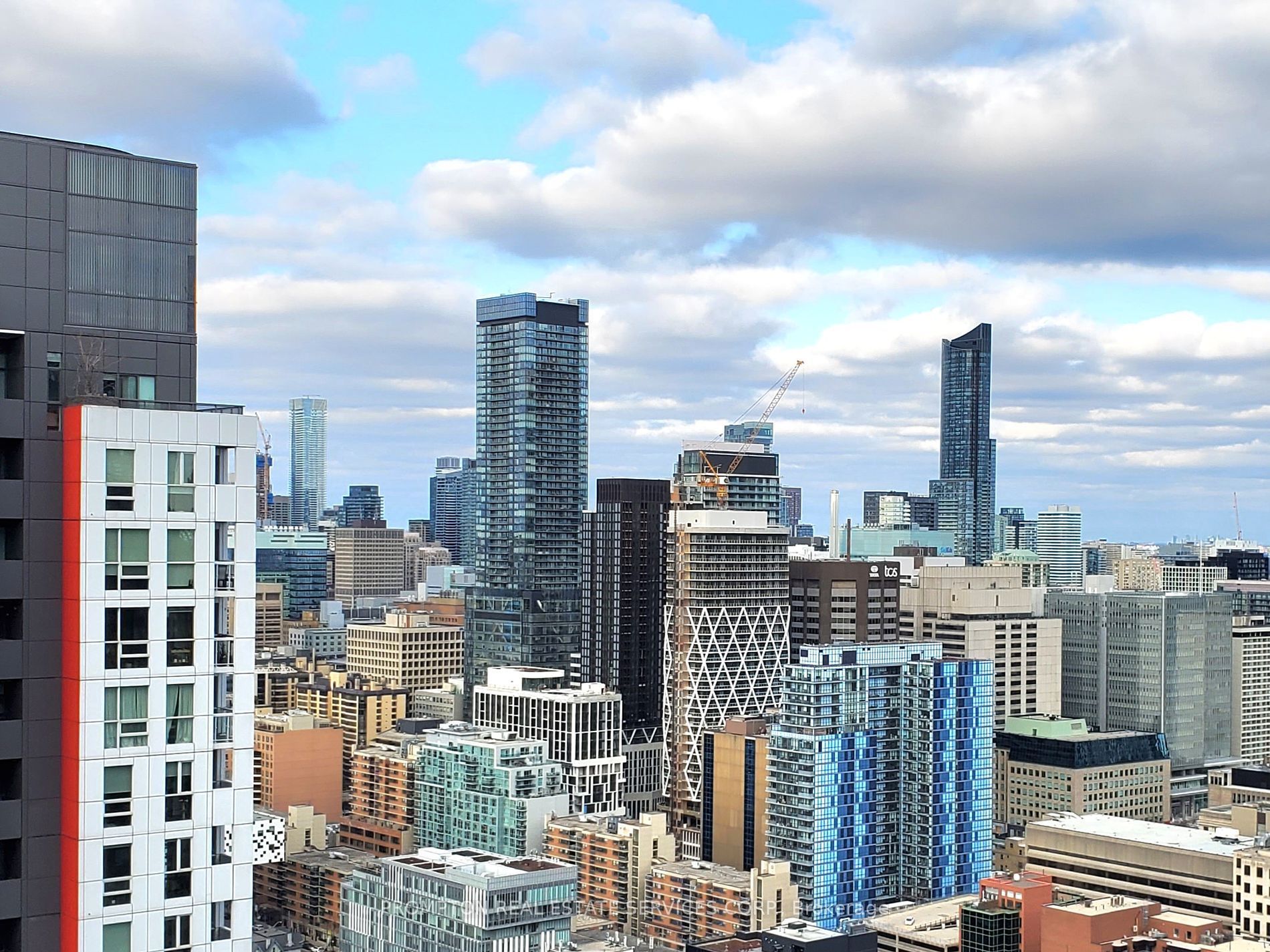 38 Widmer Street - Downtown