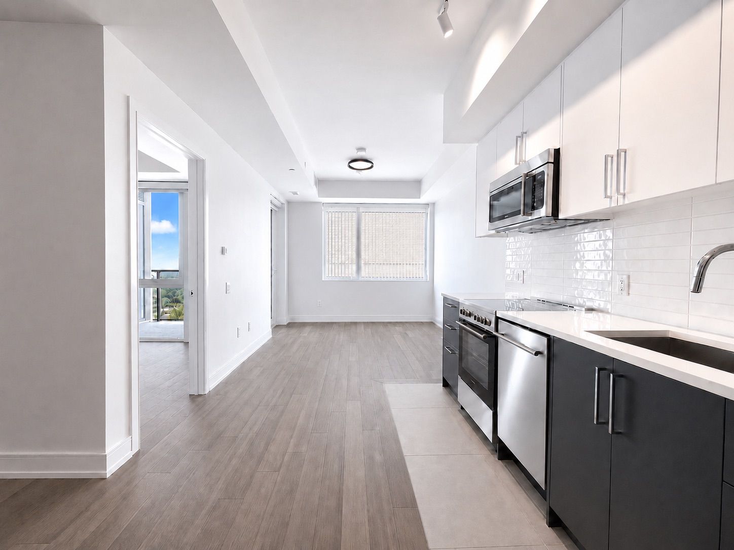 664 Spadina Avenue - Downtown