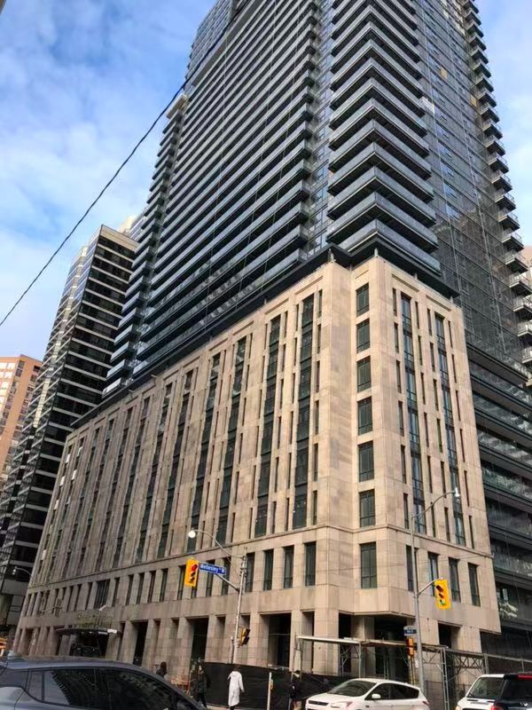 955 Bay Street - Downtown
