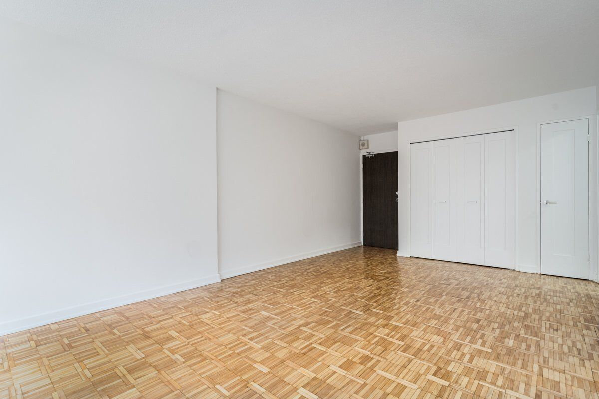 101 Roehampton Avenue - Midtown