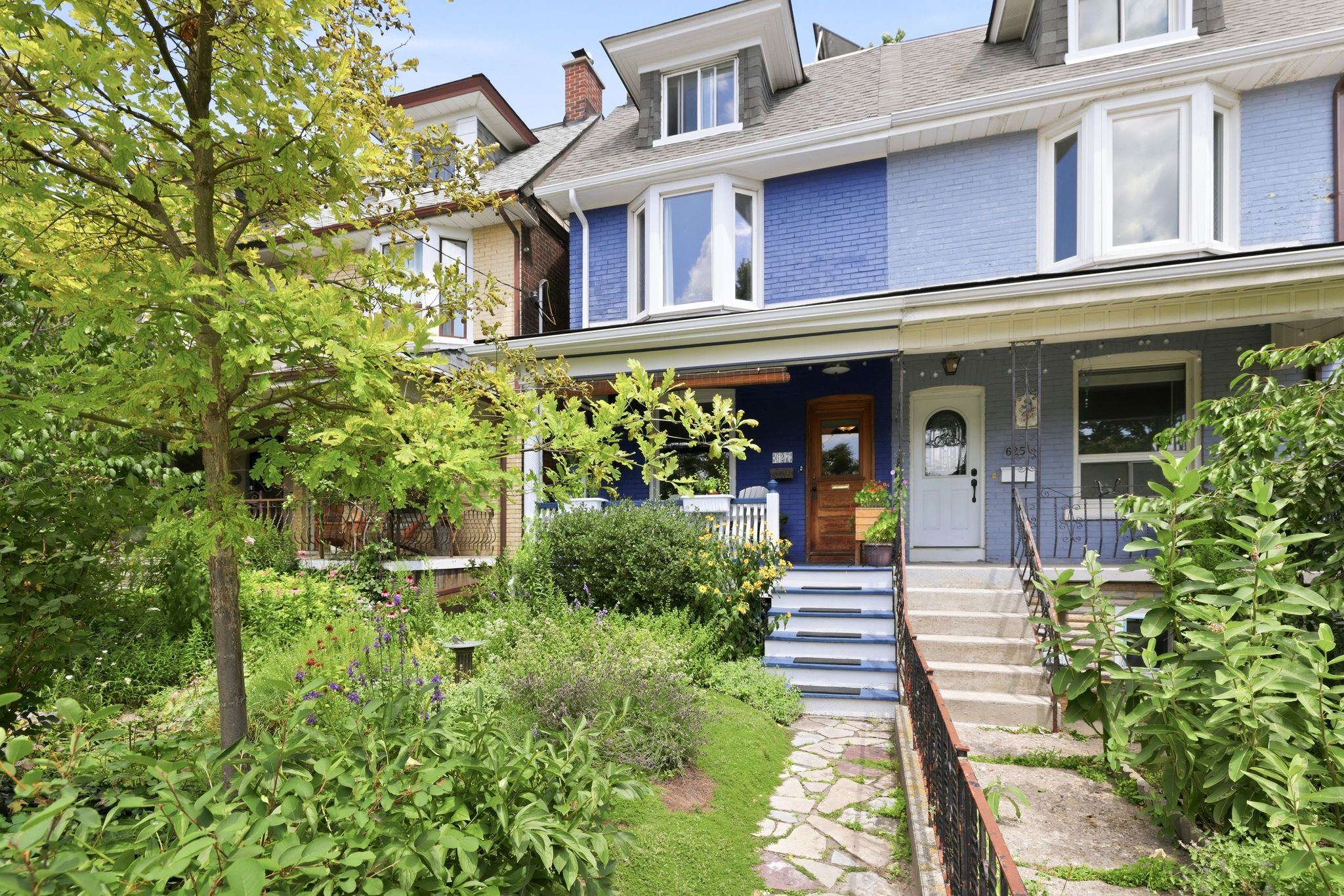 627 Euclid Avenue - Downtown