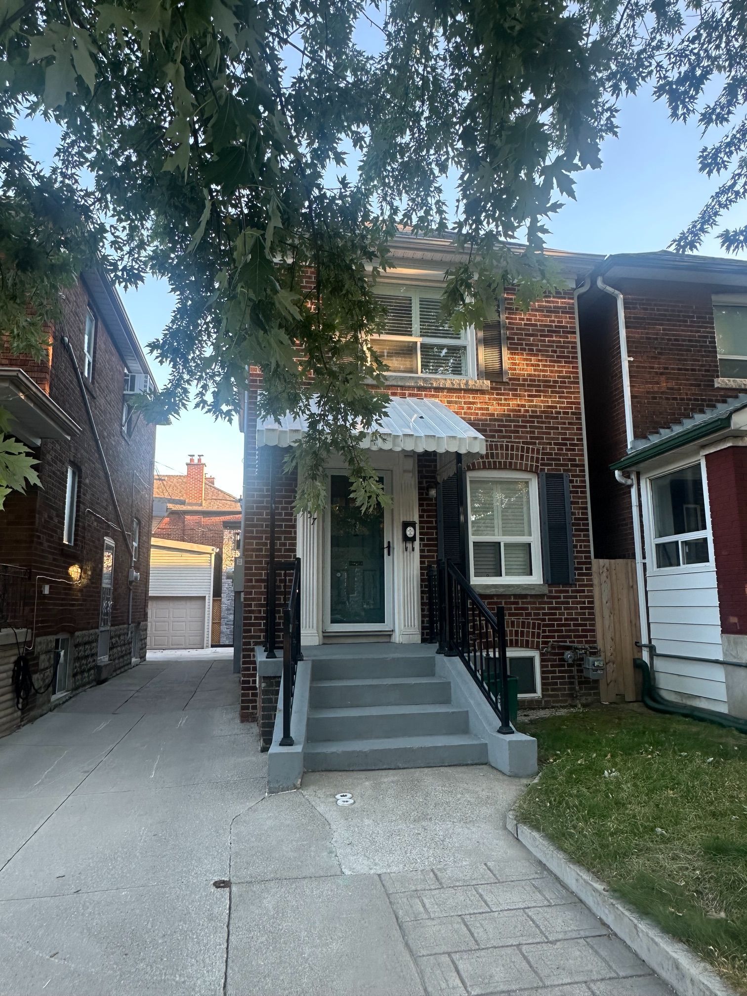 457 Mortimer Avenue - East York