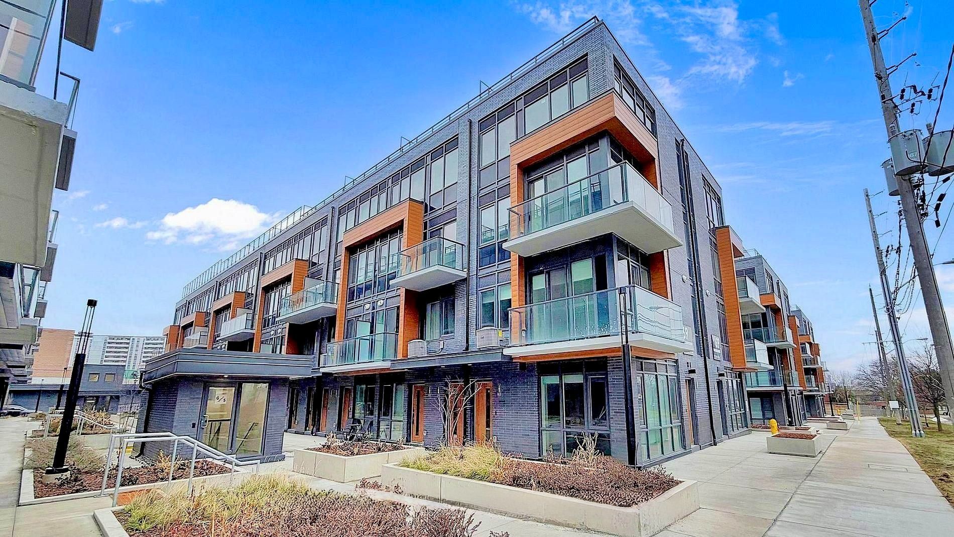 75 Curlew Drive - Northeast Midtown