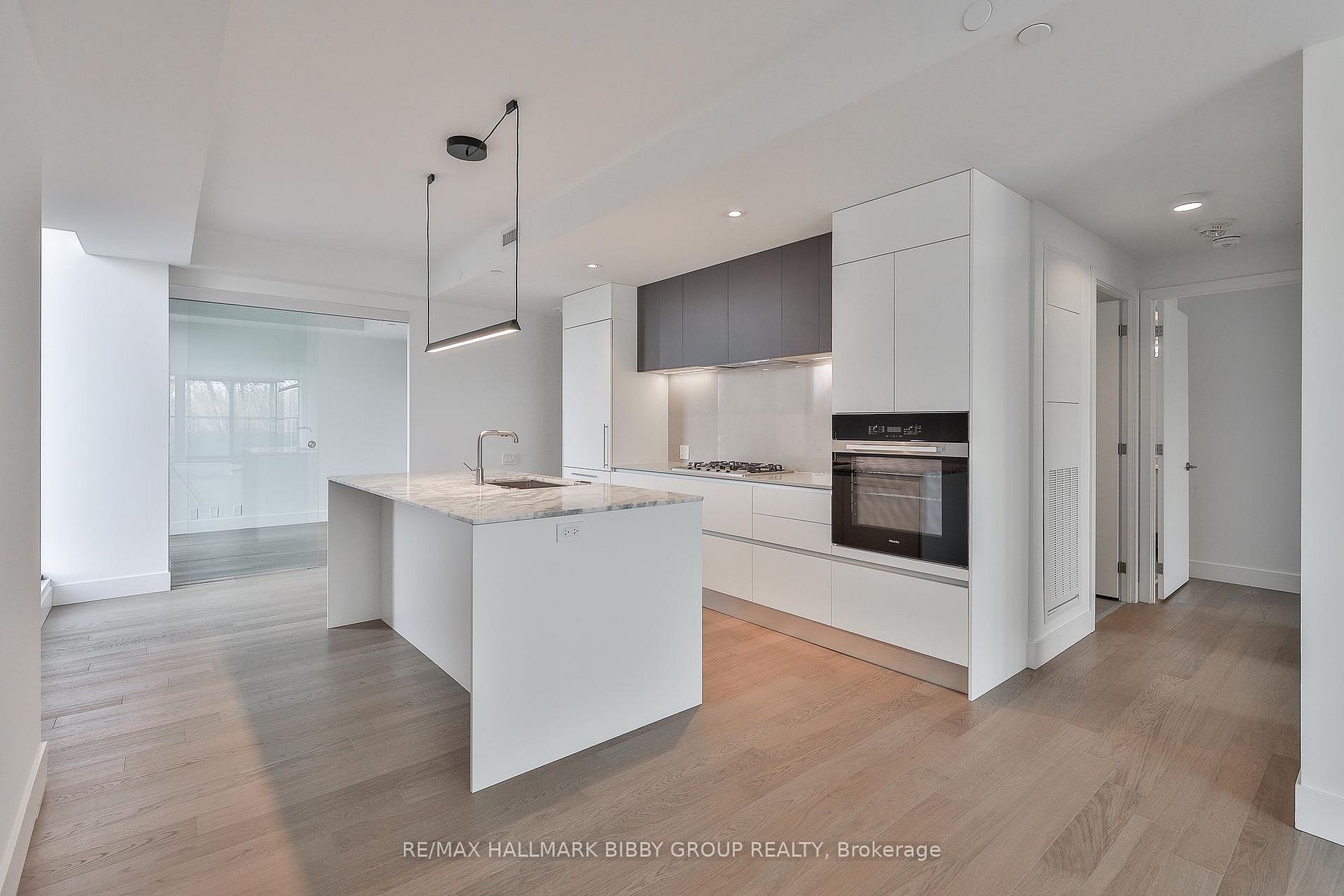 1414 Bayview Avenue - Midtown