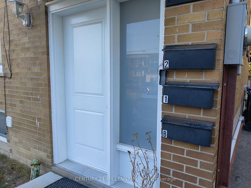59 Garthdale Court - West North York