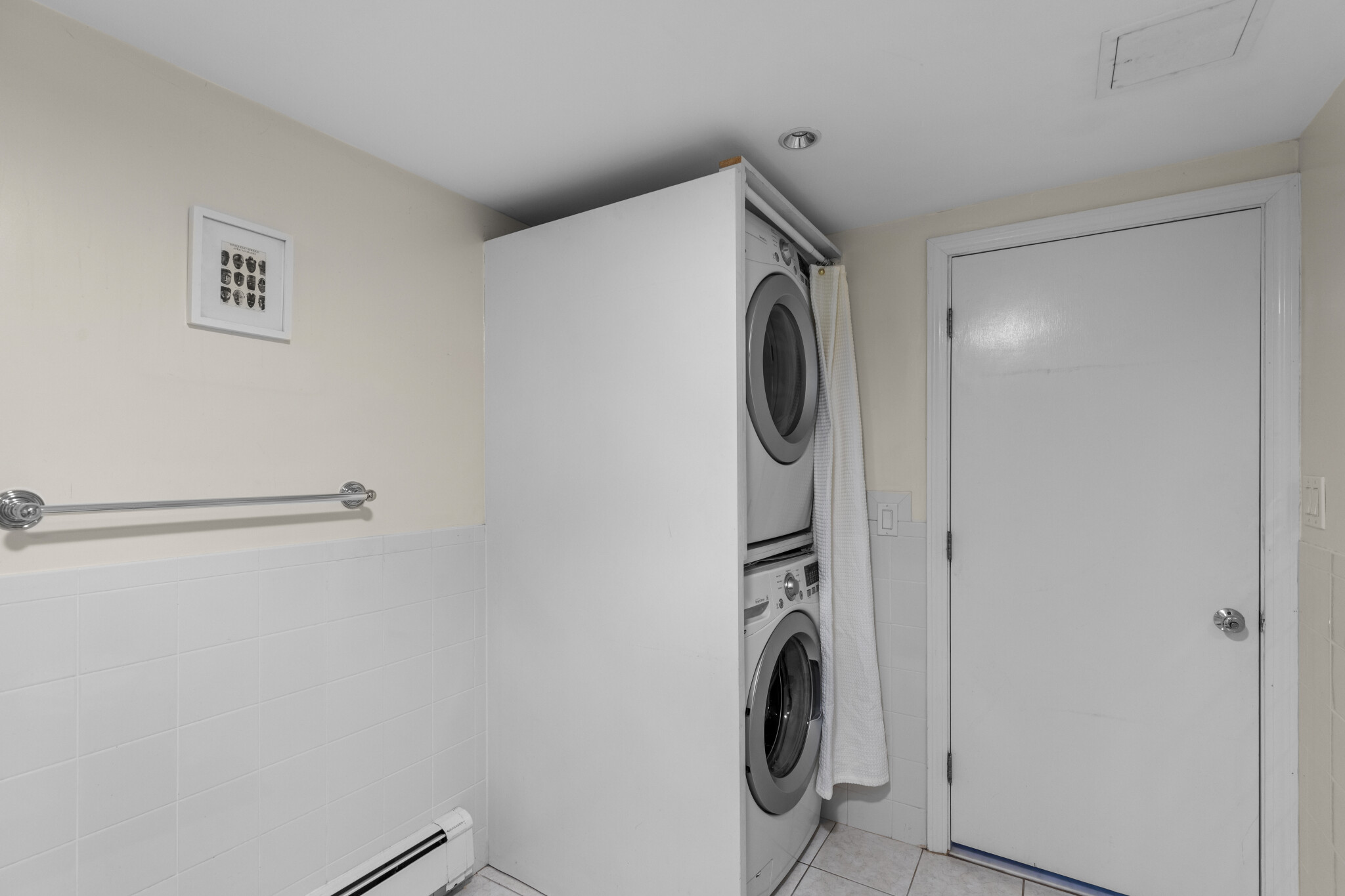56 Hobson - Brighton