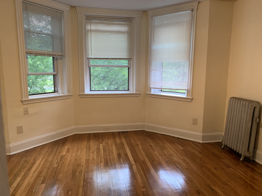 360 Riverway - Mission Hill