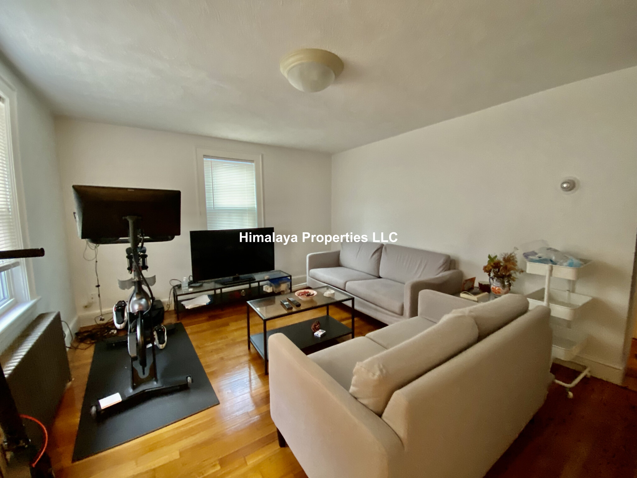 136 Burget Ave. - Tufts University