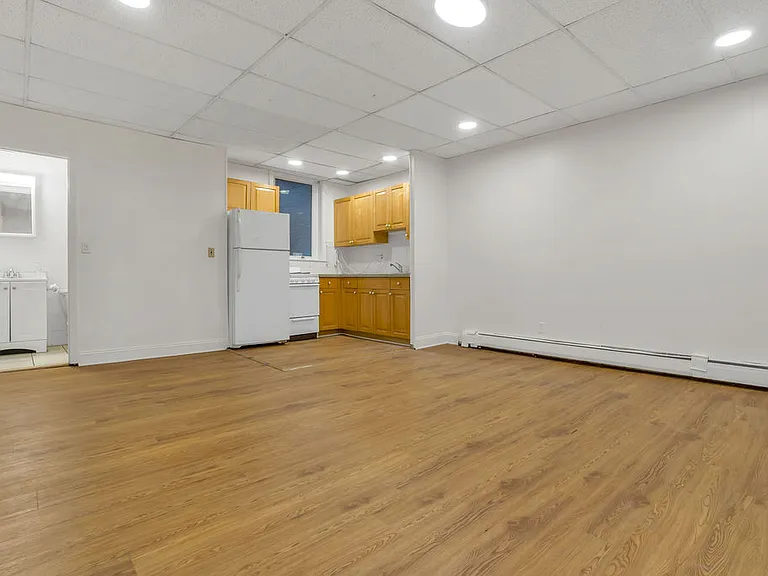 11 Aberdeen St. - Fenway