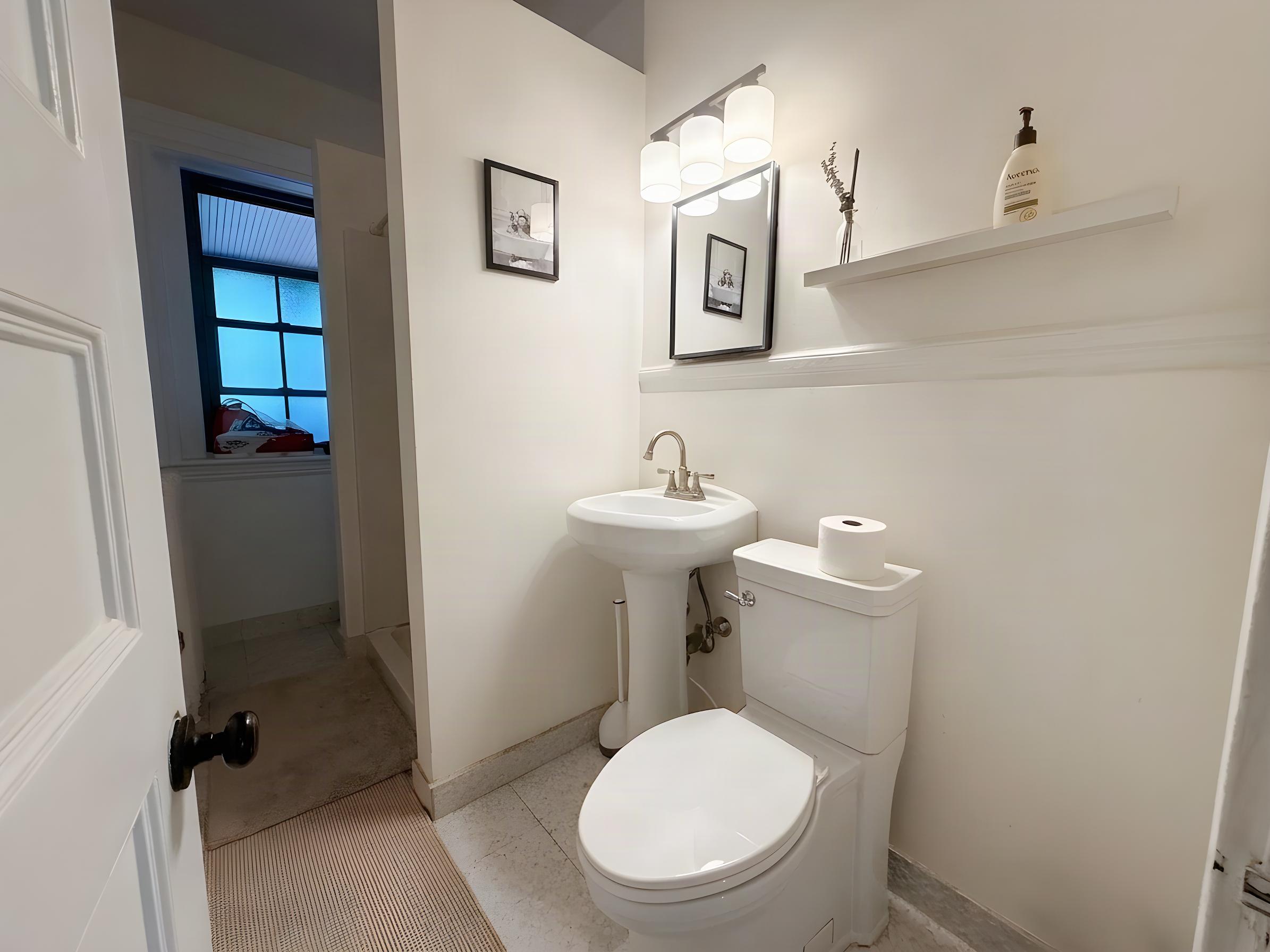1805 Beacon St. - Washington Square