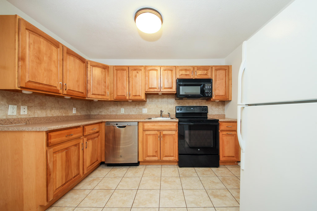 15 Francis St. - Longwood