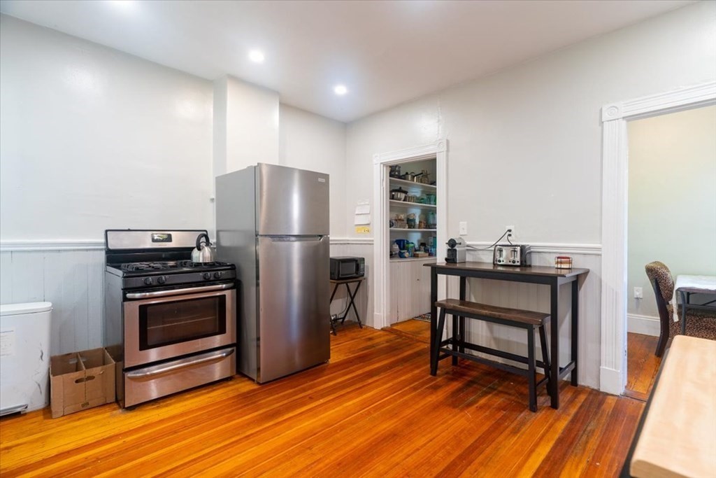 862 Huntington Ave. - Mission Hill