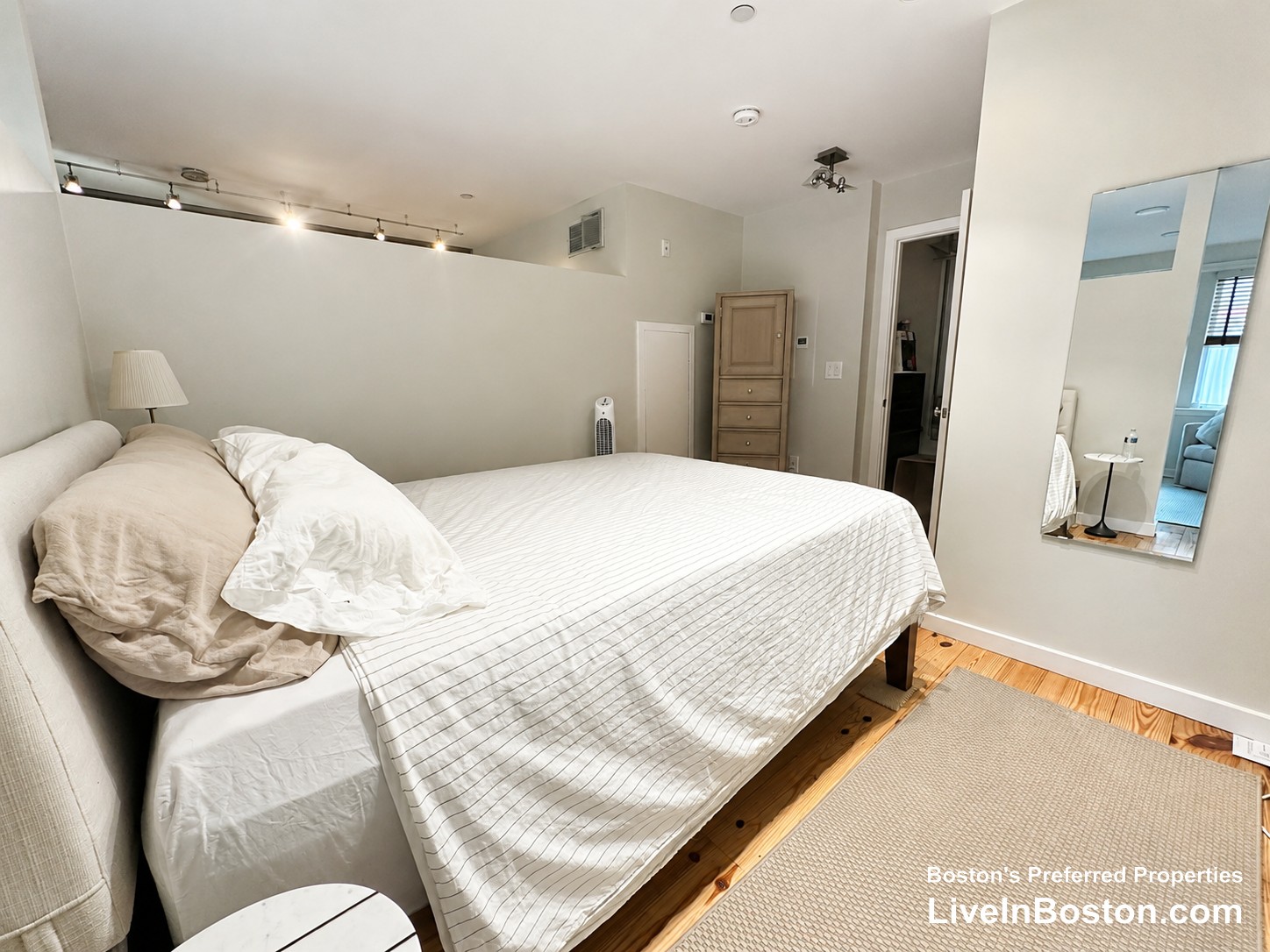136 Arlington St. - Bay Village