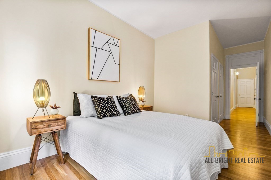 481 Beacon - Back Bay