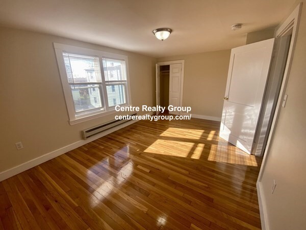 1499 Hyde Park Ave. - Hyde Park