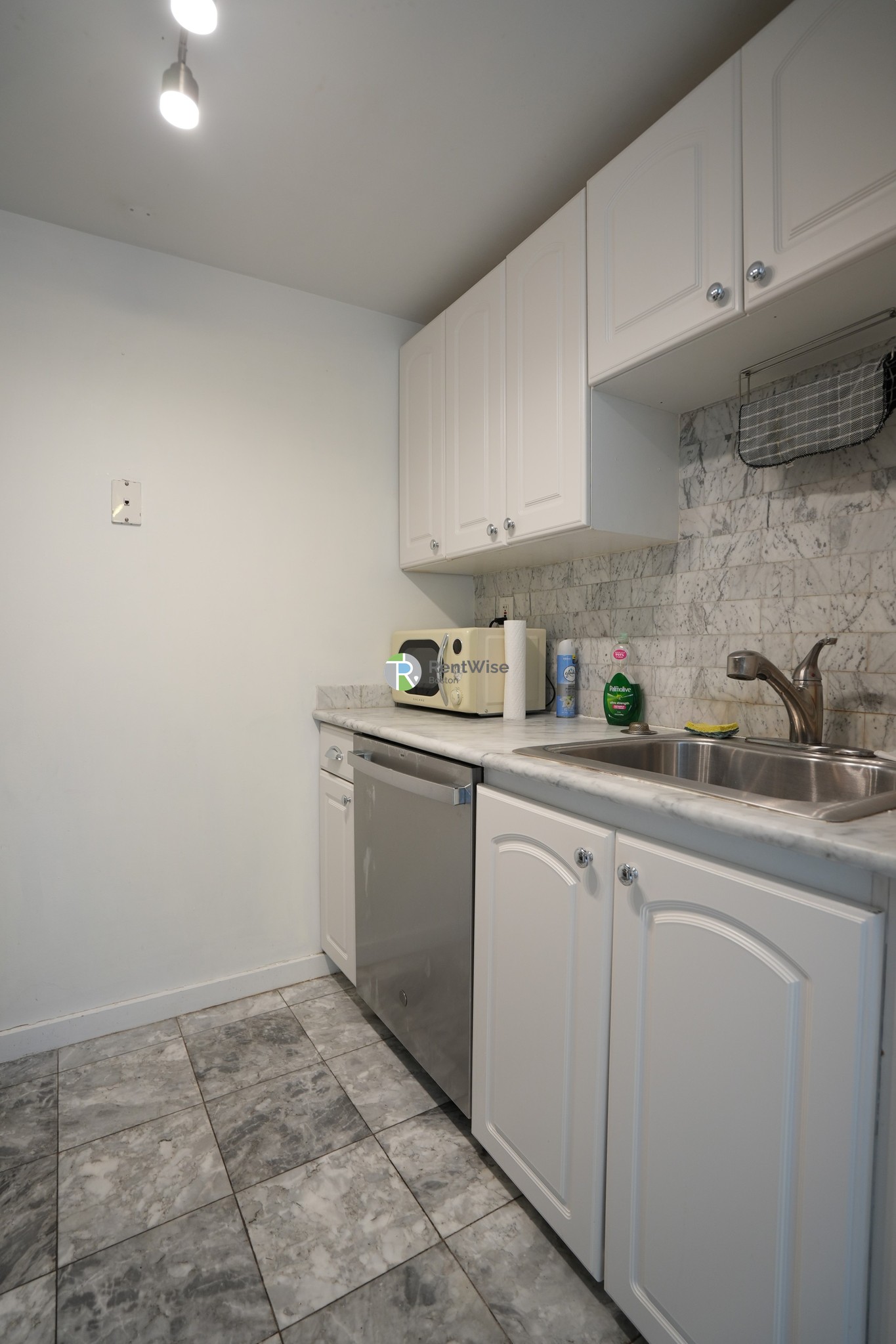 15 North Beacon St. - Allston