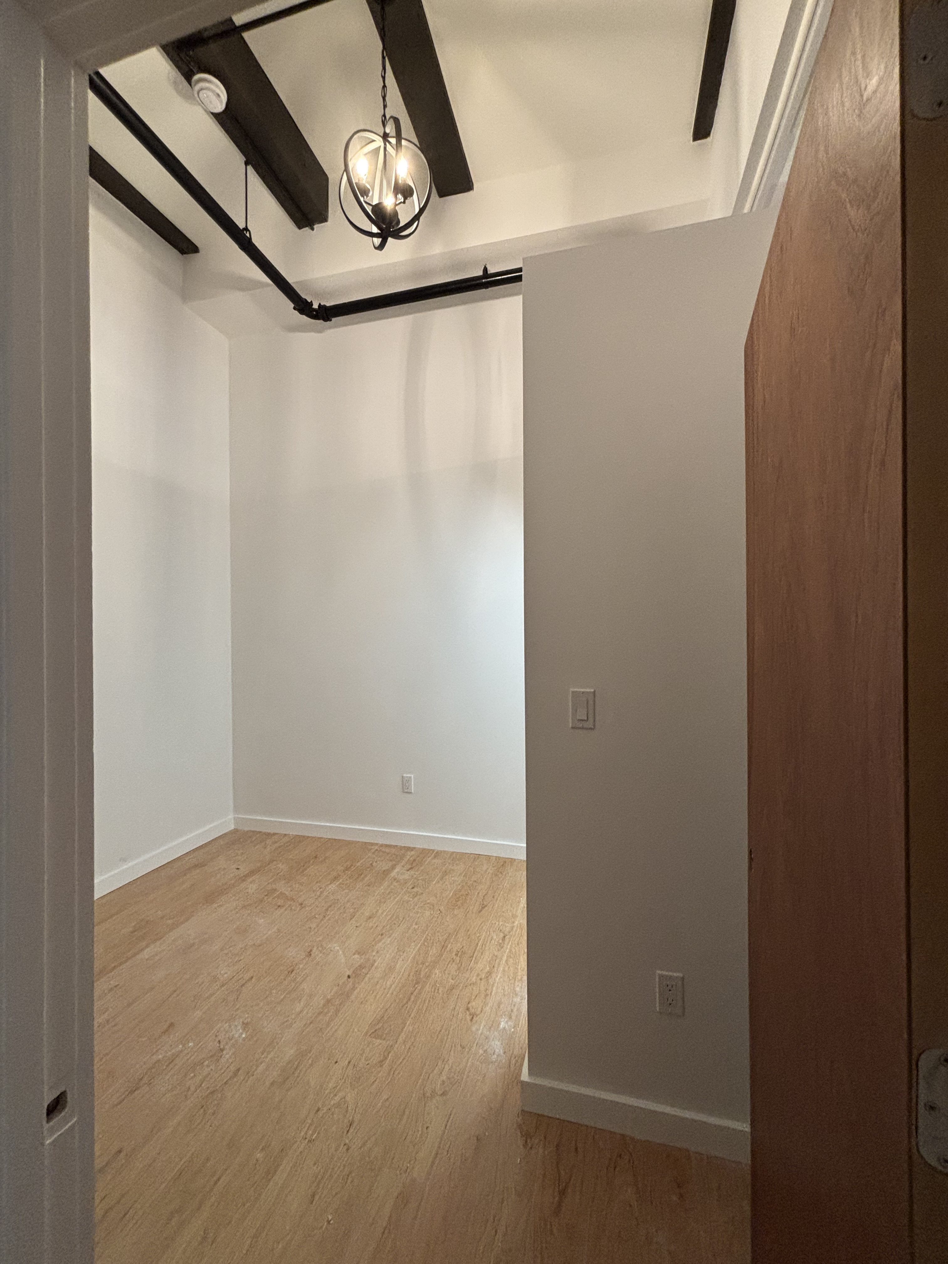 254 Friend St. - North End