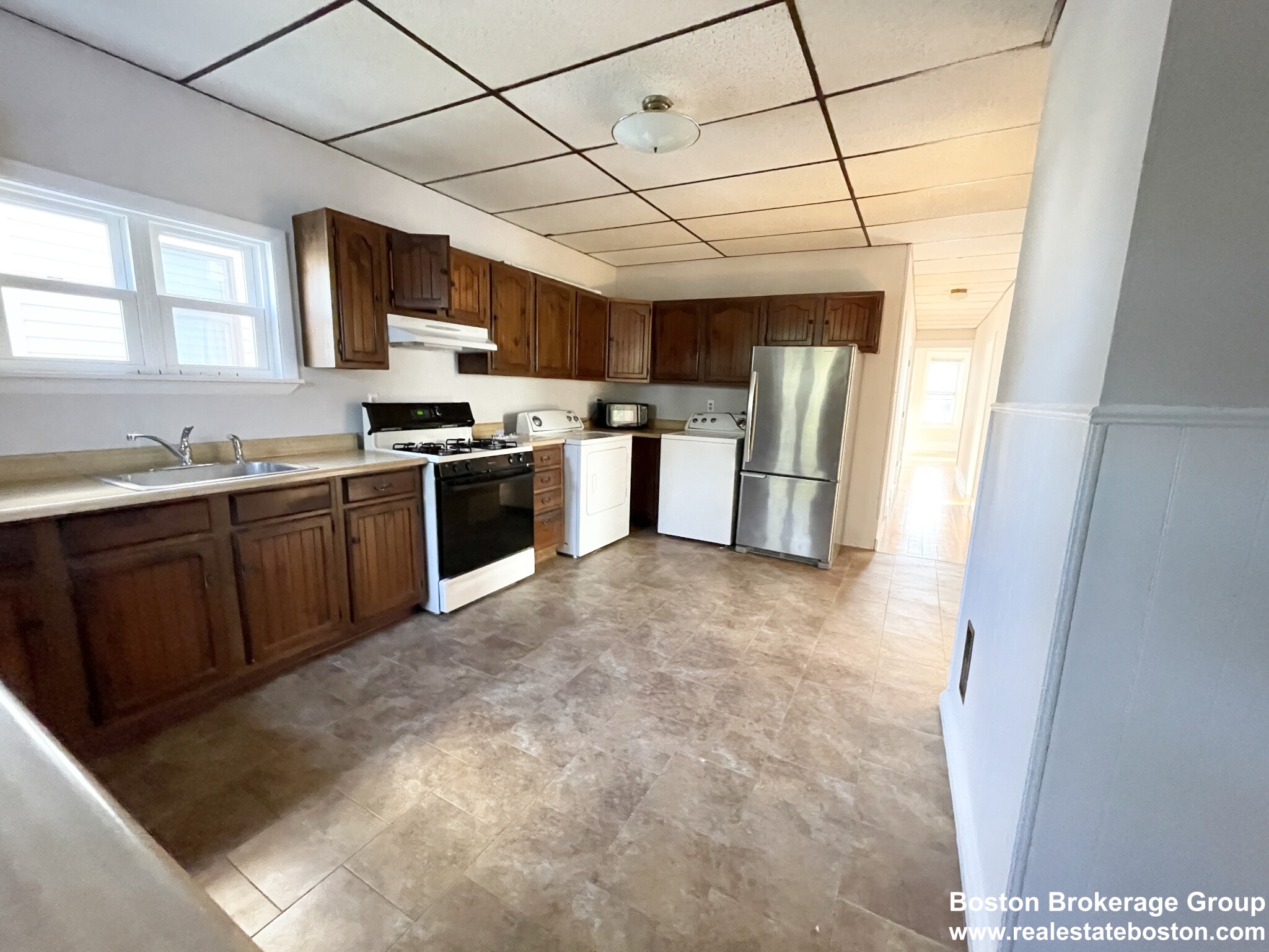 26-28 Harbor View - Dorchester
