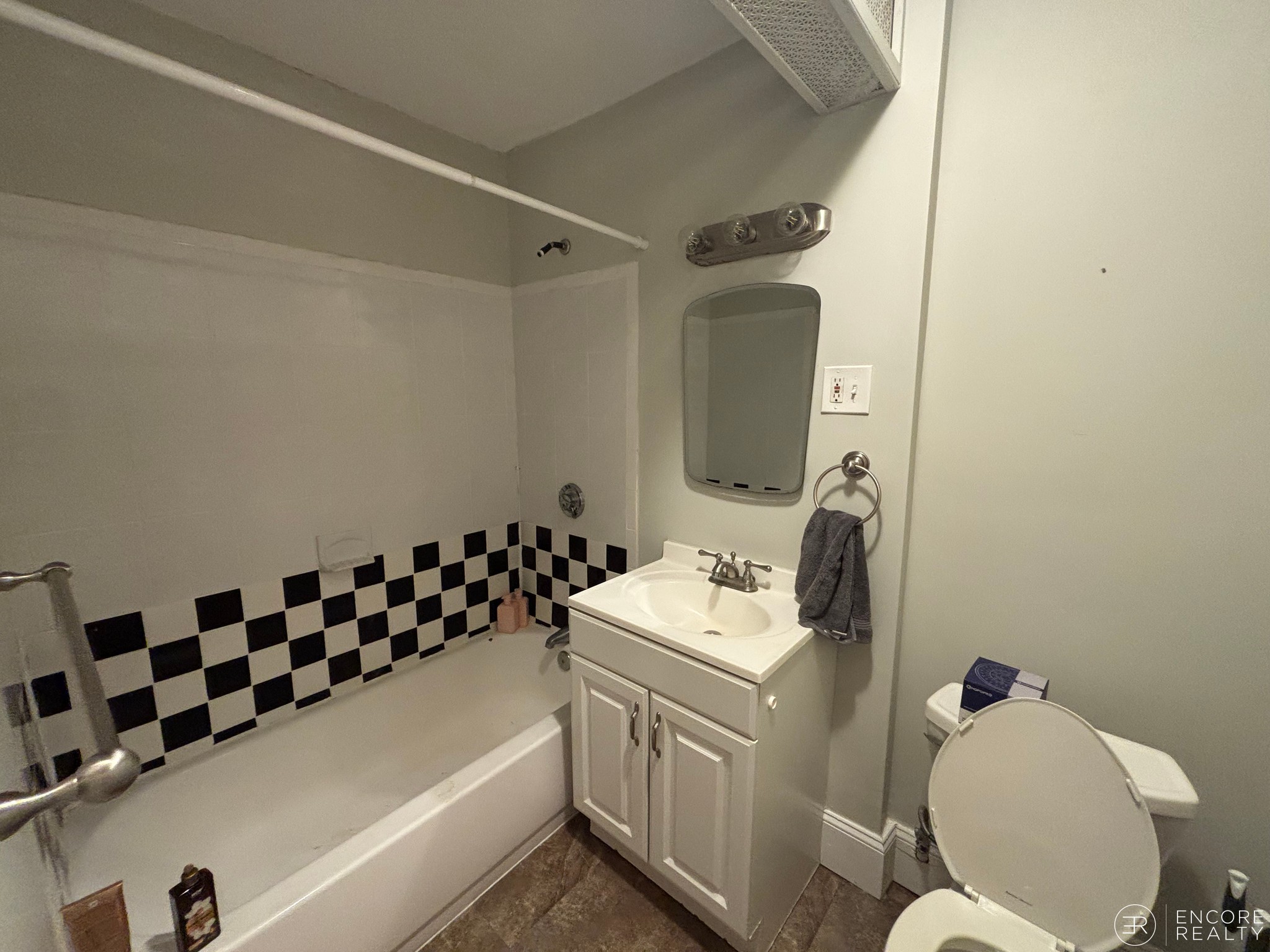 360 Tappan St. - Washington Square