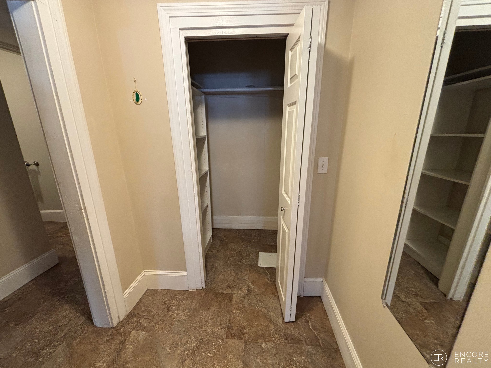 360 Tappan St. - Washington Square