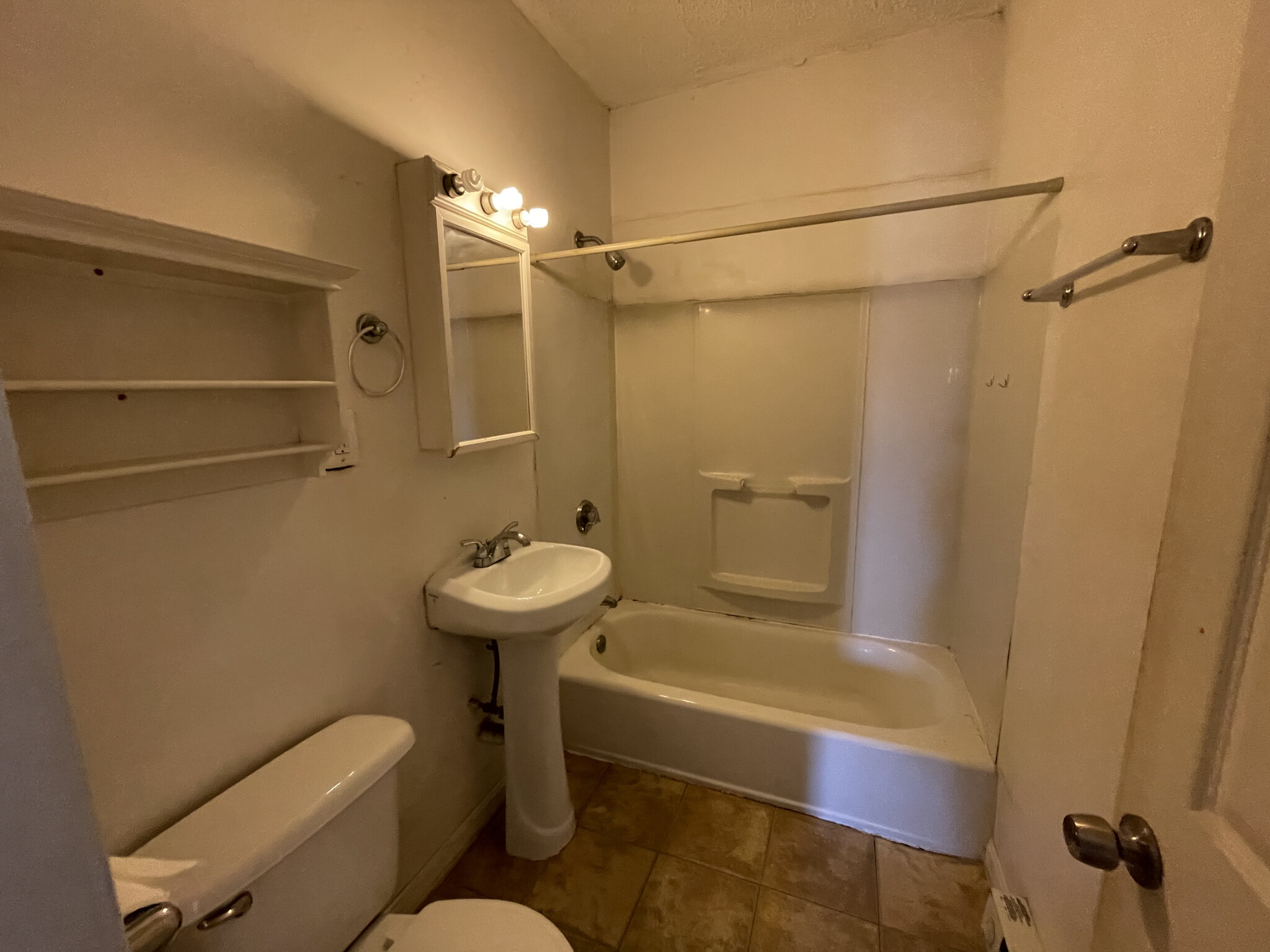 886 Huntington Ave. - Mission Hill