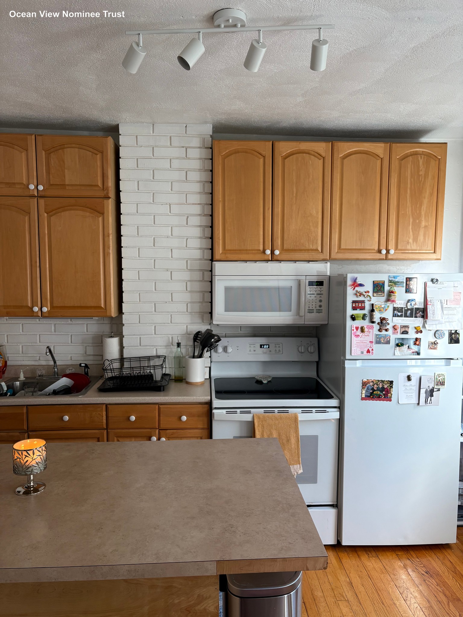 9 Charter St. - North End