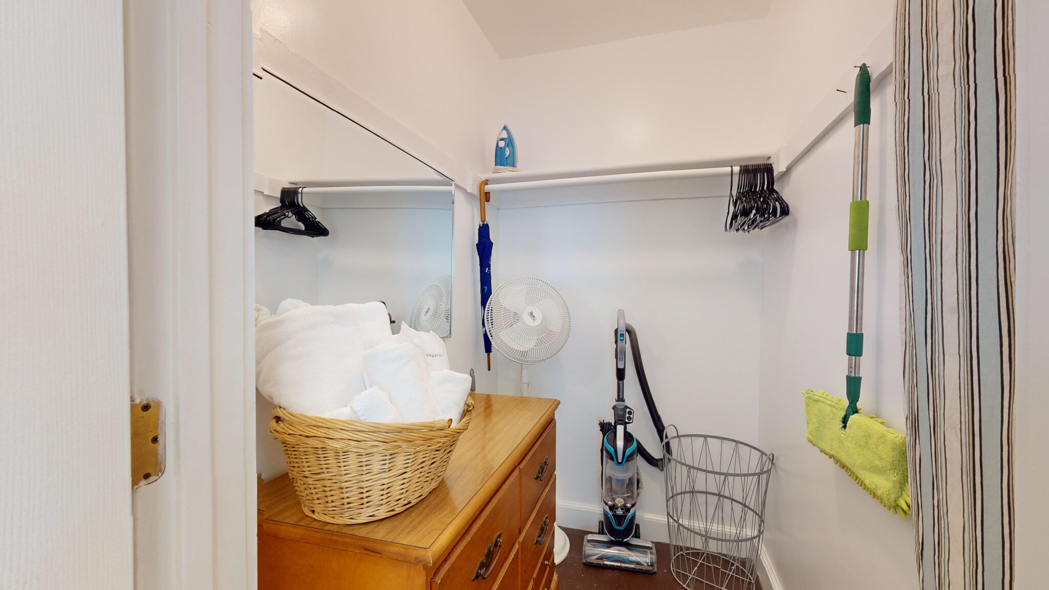 22 Hews St. - Riverside