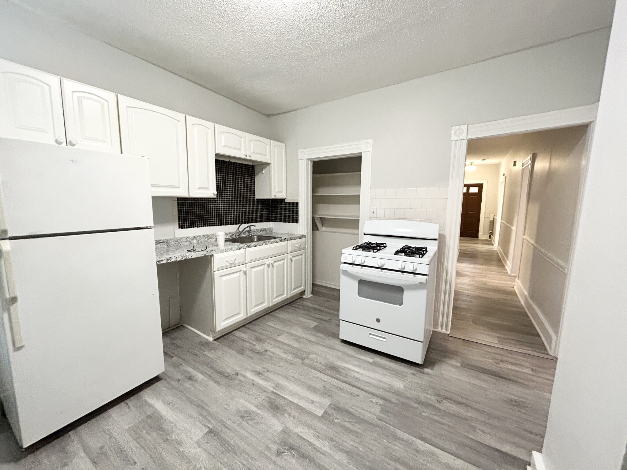 8-10 Oakland St. - Fort Hill