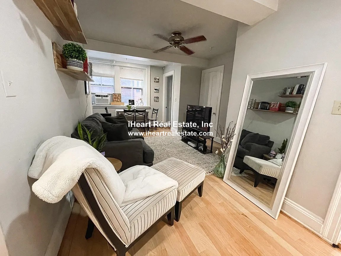 239 Commonwealth - Back Bay