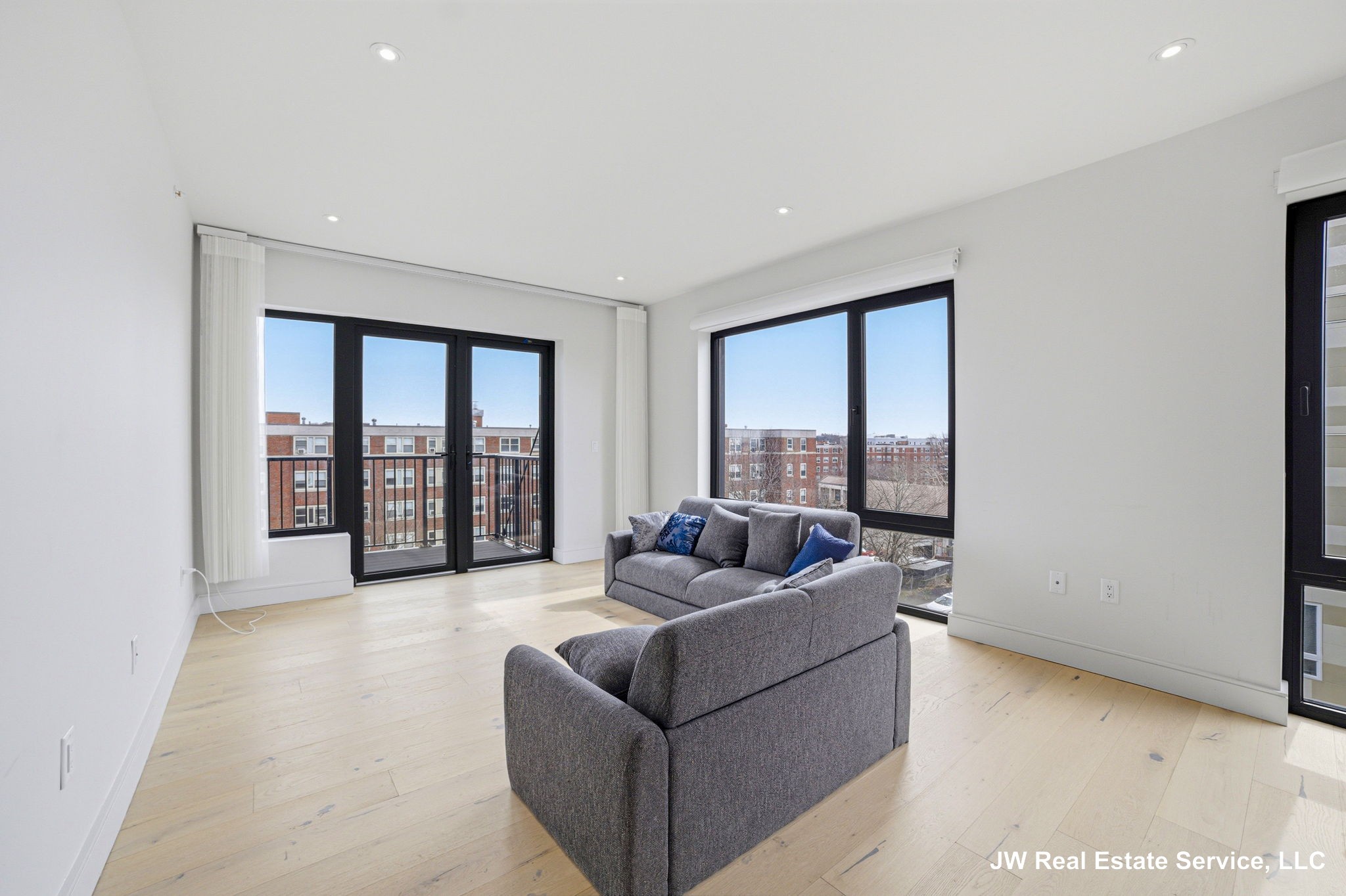 1 nevins hill way - Brighton